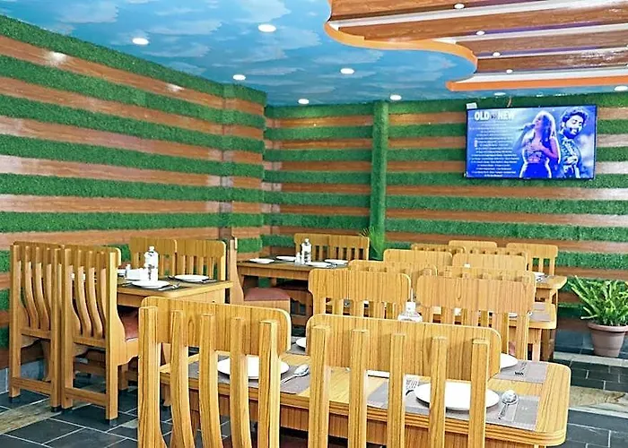 Janmabhumi Hotel 2*