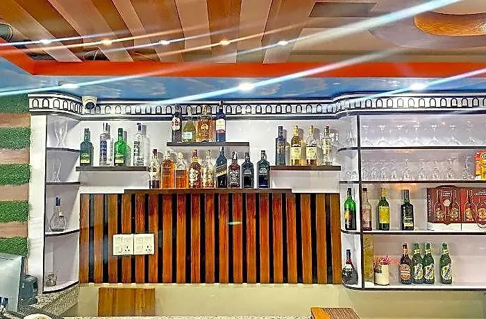 Hotel Janmabhumi 2*